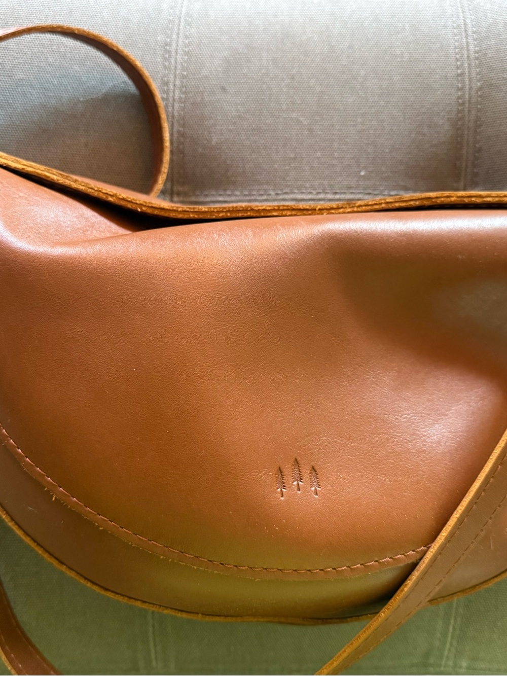Portland Leather Group Koala Honey Leather Crescent Shoulder Bag with Tassel - Picture 4 of 7
